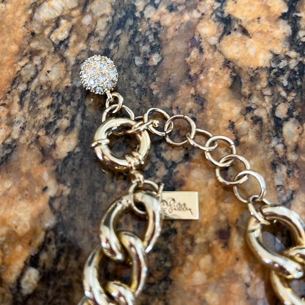 Lilly Pulitzer necklace - Picture 3 of 3